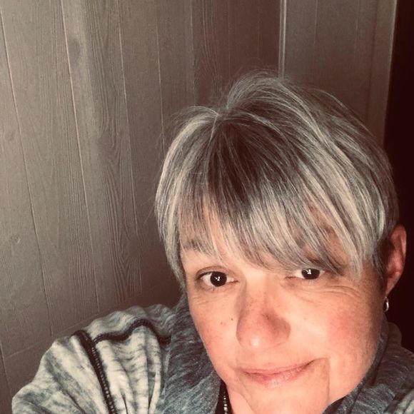 Meet your Posher, Lynn - Picture 1 of 1